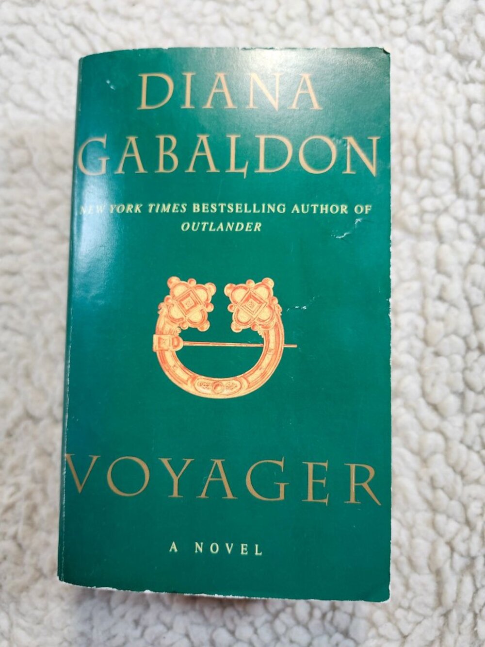 Diana Gabaldon Voyager Paperback 2001 Seal Books Edition Used Fiction Novel